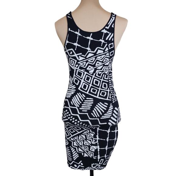 Torn by Ronny Kobo Aztec Tribal Sweater Bodycon Medium Black White Mini Dress - Picture 3 of 7